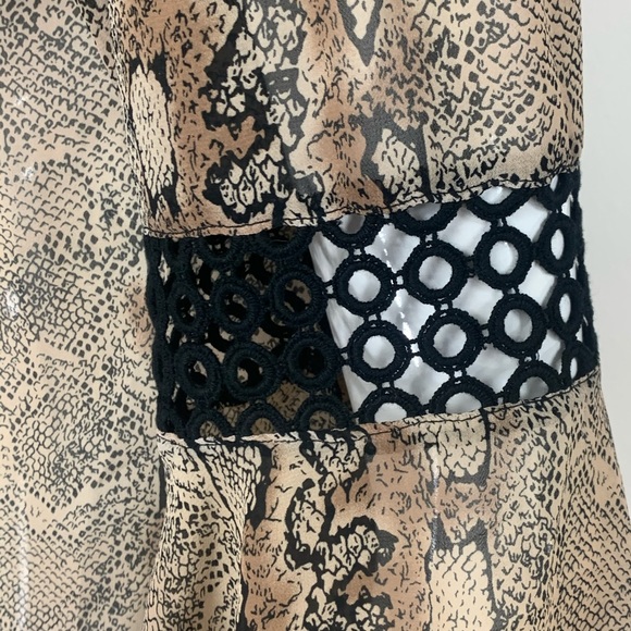 Annalee & Hope / Snake Bell Sleeve Puff Shoulder - Picture 6 of 8